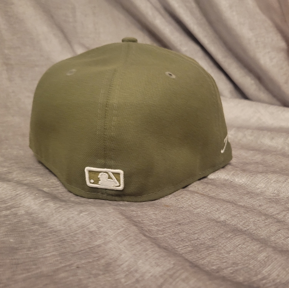Green Baseball Cap With Embroidered Script - image 3